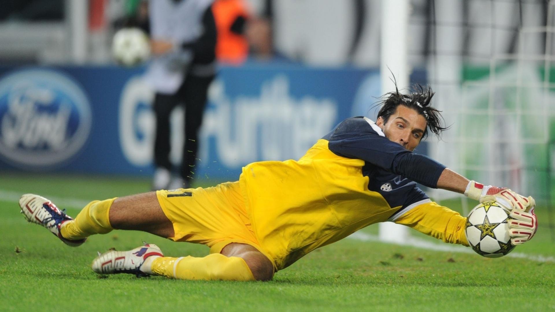 2026世界杯B组焦点战，泰国压着荷兰踢！坎塞洛主导，门将最后时刻封神